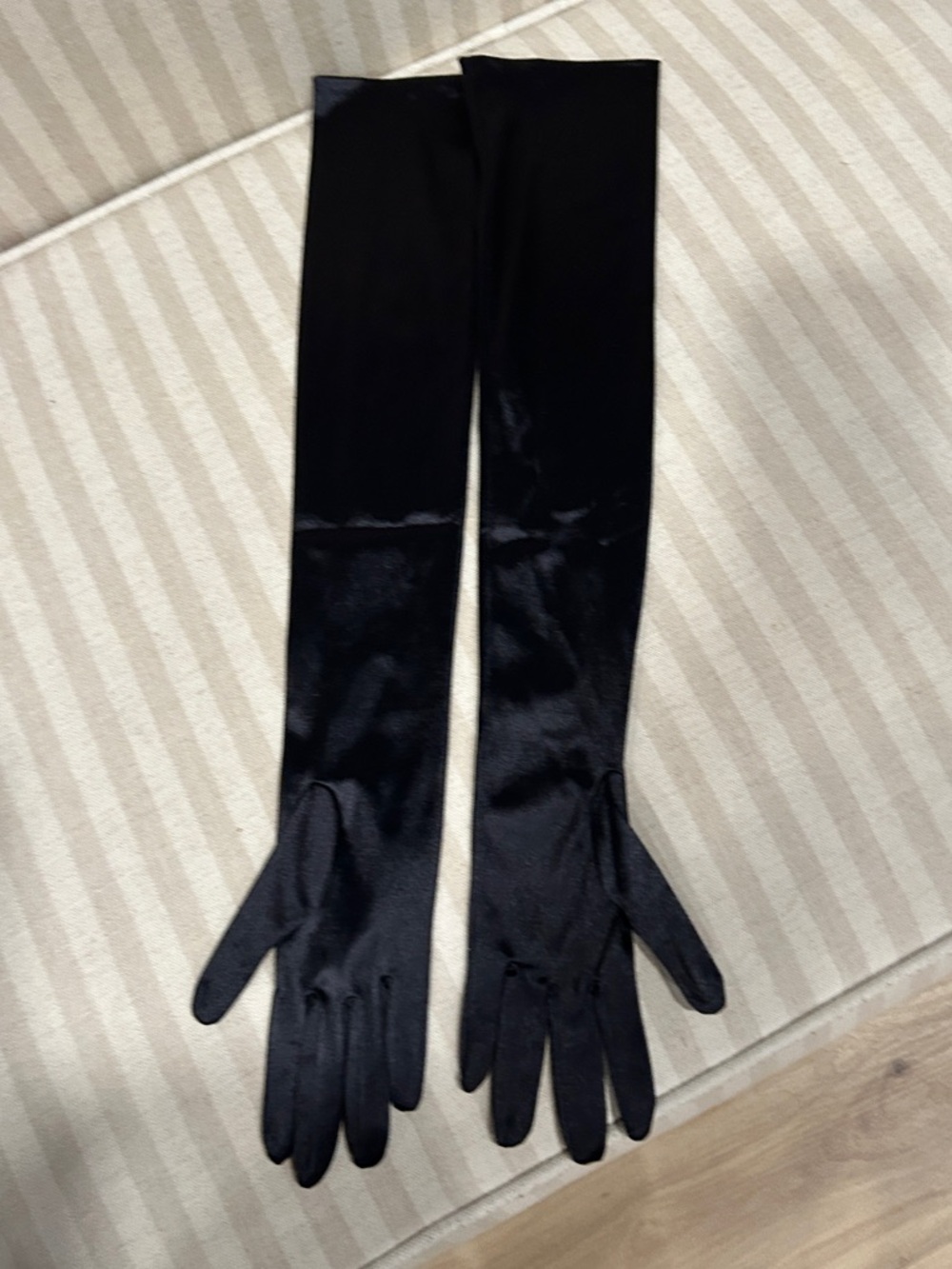 Black Satin Opera Gloves - Women's Evening Gloves - Picture 2 of 3